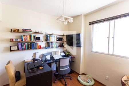 Apartamento à venda com 95m², 3 quartos e 2 vagasQuarto 2/Escritório