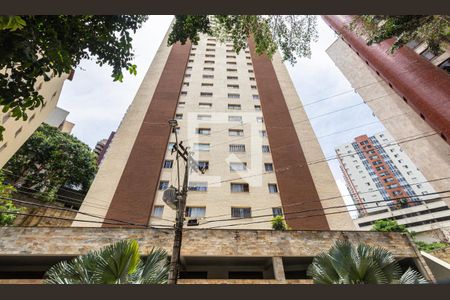 Apartamento à venda com 95m², 3 quartos e 2 vagasFachada