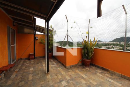 Apartamento à venda com 130m², 2 quartos e 2 vagasTerraço