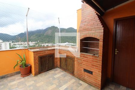 Apartamento à venda com 130m², 2 quartos e 2 vagasTerraço - Churrasqueira