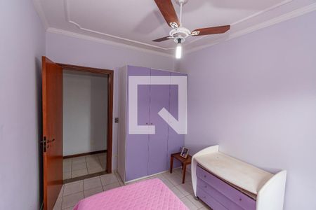 Casa à venda com 269m², 4 quartos e 4 vagasQuarto 2