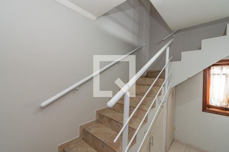 Casa à venda com 269m², 4 quartos e 4 vagasEscada para Soton