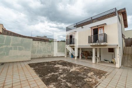 Casa à venda com 269m², 4 quartos e 4 vagasQuintal 