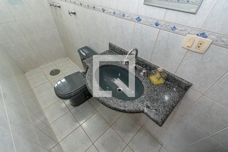 Casa à venda com 269m², 4 quartos e 4 vagasBanheiro do Quarto 3