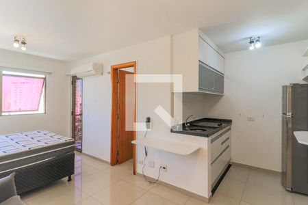 Sala/Quarto de apartamento à venda com 1 quarto, 30m² em Campo Belo, São Paulo