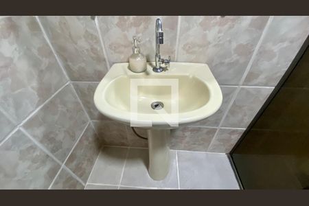 Casa à venda com 490m², 4 quartos e 3 vagasBanheiro Social