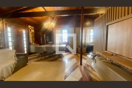 Casa à venda com 490m², 4 quartos e 3 vagasSala 3