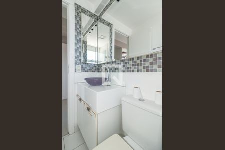 Apartamento à venda com 69m², 2 quartos e 1 vaga Apartamento à venda com 69m², 2 quartos e 1 vagaBanheiro da Suíte