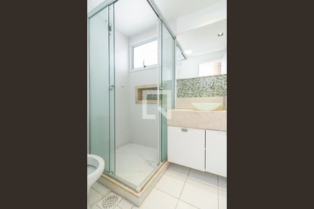 Apartamento à venda com 69m², 2 quartos e 1 vaga Apartamento à venda com 69m², 2 quartos e 1 vagaBanheiro