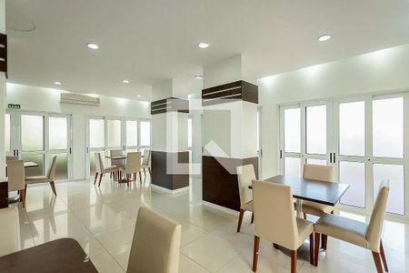 Apartamento à venda com 69m², 2 quartos e 1 vaga Apartamento à venda com 69m², 2 quartos e 1 vagaÁrea comum - Salão de festas