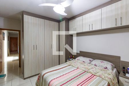 Casa à venda com 150m², 3 quartos e 2 vagas Casa à venda com 150m², 3 quartos e 2 vagasSuíte