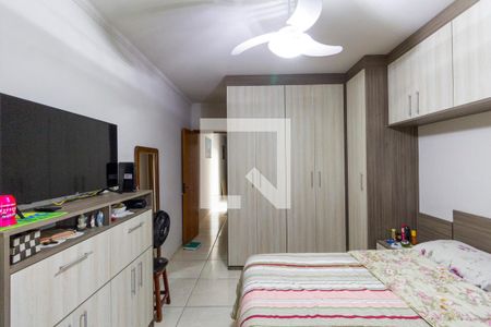 Casa à venda com 150m², 3 quartos e 2 vagas Casa à venda com 150m², 3 quartos e 2 vagasSuíte