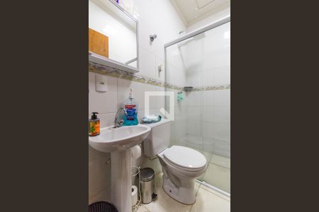 Casa à venda com 150m², 3 quartos e 2 vagas Casa à venda com 150m², 3 quartos e 2 vagasBanheiro