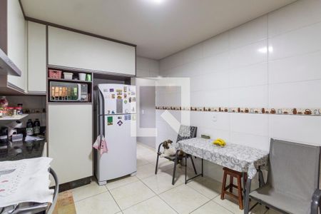 Casa à venda com 150m², 3 quartos e 2 vagas Casa à venda com 150m², 3 quartos e 2 vagasCozinha