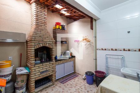 Casa à venda com 150m², 3 quartos e 2 vagas Casa à venda com 150m², 3 quartos e 2 vagasÁrea de Serviço