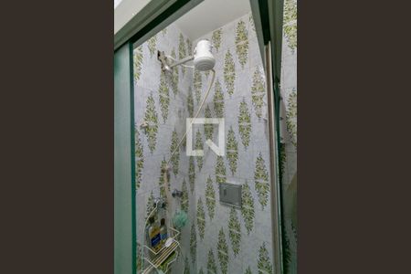 Casa à venda com 360m², 5 quartos e 3 vagas Casa à venda com 360m², 5 quartos e 3 vagasBanheiro da Suíte 2