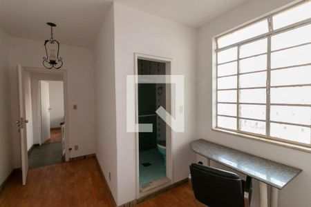 Casa à venda com 360m², 5 quartos e 3 vagas Casa à venda com 360m², 5 quartos e 3 vagasQuarto Suíte