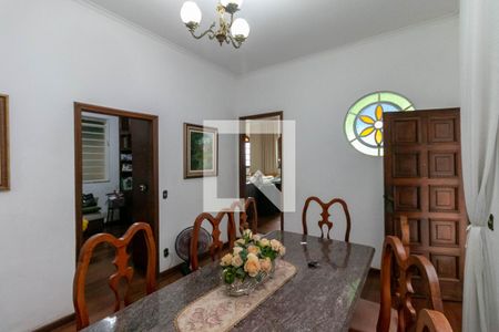 Casa à venda com 360m², 5 quartos e 3 vagas Casa à venda com 360m², 5 quartos e 3 vagasCopa