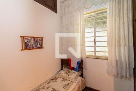 Casa à venda com 360m², 5 quartos e 3 vagas Casa à venda com 360m², 5 quartos e 3 vagasQuarto 3