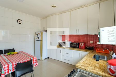 Casa de condomínio à venda com 94m², 2 quartos e sem vaga Casa de condomínio à venda com 94m², 2 quartos e sem vagaCozinha