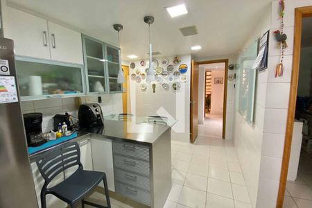 Apartamento à venda com 287m², 4 quartos e 2 vagasCozinha