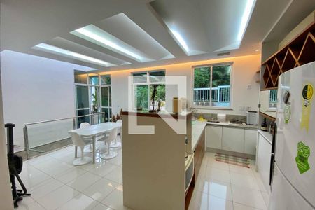 Apartamento à venda com 287m², 4 quartos e 2 vagas2º piso - Cozinha