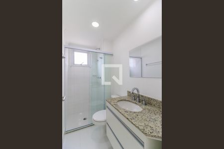 Apartamento para alugar com 65m², 2 quartos e 1 vaga Apartamento para alugar com 65m², 2 quartos e 1 vagaBanheiro da Suíte