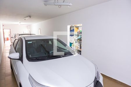 Casa à venda com 200m², 3 quartos e 4 vagas Casa à venda com 200m², 3 quartos e 4 vagasGaragem