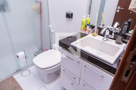 Casa à venda com 200m², 3 quartos e 4 vagas Casa à venda com 200m², 3 quartos e 4 vagasBanheiro do Quarto 3