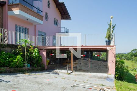 Casa à venda com 329m², 4 quartos e 16 vagas Casa à venda com 329m², 4 quartos e 16 vagasÁrea Externa