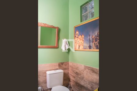 Casa à venda com 329m², 4 quartos e 16 vagas Casa à venda com 329m², 4 quartos e 16 vagasLavabo