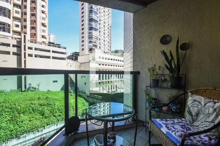 Apartamento à venda com 60m², 2 quartos e 2 vagasVaranda