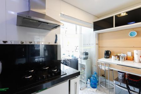 Apartamento à venda com 107m², 2 quartos e 2 vagas Apartamento à venda com 107m², 2 quartos e 2 vagasCozinha e Área de Serviço