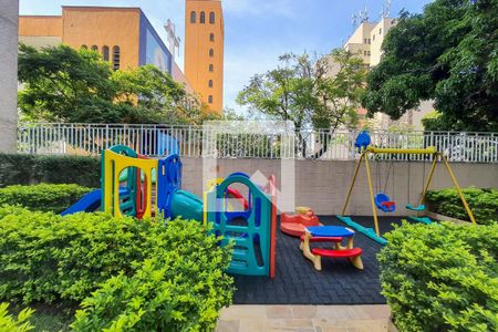 Apartamento à venda com 107m², 2 quartos e 2 vagas Apartamento à venda com 107m², 2 quartos e 2 vagasÁrea comum - Playground