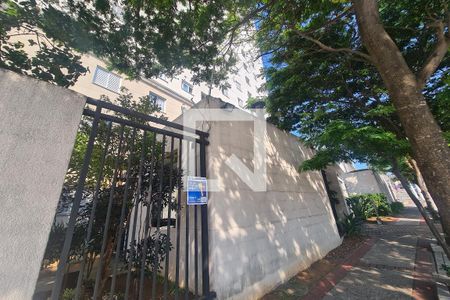 Apartamento para alugar com 50m², 2 quartos e 1 vaga Apartamento para alugar com 50m², 2 quartos e 1 vagaFachada