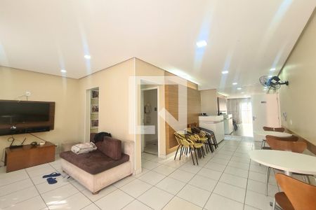 Apartamento para alugar com 50m², 2 quartos e 1 vaga Apartamento para alugar com 50m², 2 quartos e 1 vagaÁrea comum - Salão de festas