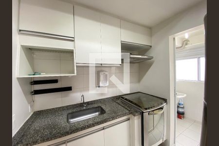 Cozinha de apartamento para alugar com 2 quartos, 58m² em Vila Mazzei, São Paulo