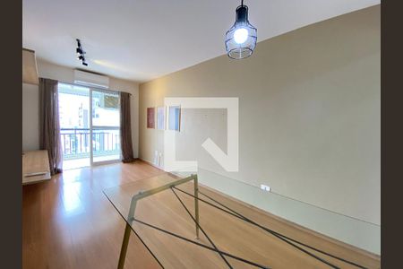 Sala de apartamento para alugar com 2 quartos, 58m² em Vila Mazzei, São Paulo