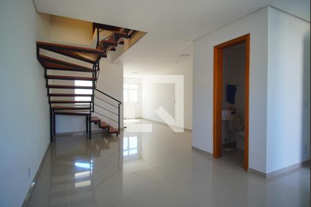 Sala de casa à venda com 3 quartos, 183m² em Sarandi, Porto Alegre