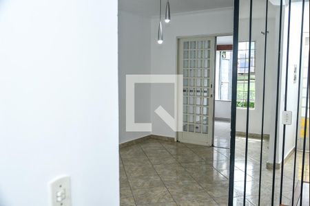 Sala de casa de condomínio para alugar com 3 quartos, 90m² em Parque Villa Flores, Sumaré
