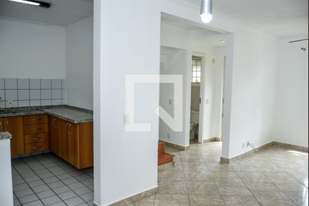 Sala de casa de condomínio para alugar com 3 quartos, 90m² em Parque Villa Flores, Sumaré