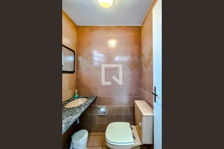 Casa à venda com 600m², 8 quartos e 15 vagasBanheiro 5