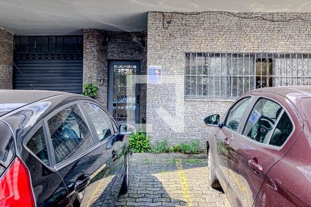 Casa à venda com 600m², 8 quartos e 15 vagasFachada