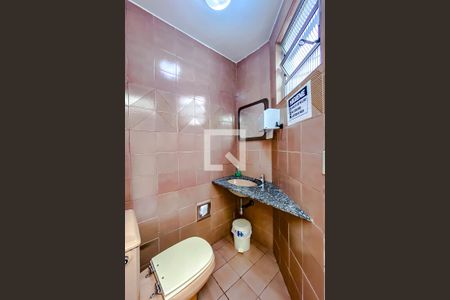 Casa à venda com 600m², 8 quartos e 15 vagasBanheiro 4