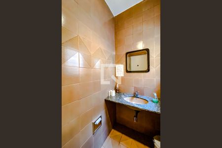 Casa à venda com 600m², 8 quartos e 15 vagasBanheiro 6