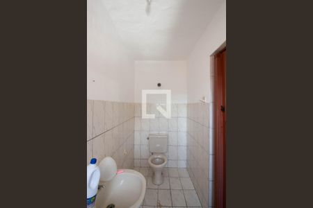 Banheiro de casa para alugar com 1 quarto, 40m² em Vila Santa Teresinha, São Paulo