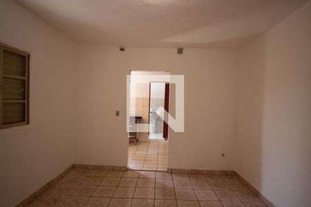 Sala/Quarto de casa para alugar com 1 quarto, 40m² em Vila Santa Teresinha, São Paulo