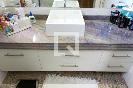 Apartamento à venda com 110m², 3 quartos e 2 vagasBanheiro da Suíte