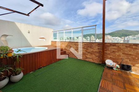 Apartamento à venda com 180m², 3 quartos e 2 vagasCobertura