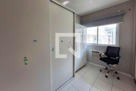 Apartamento à venda com 180m², 3 quartos e 2 vagasQuarto 2
